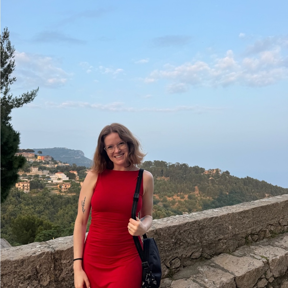 Meet your Posher, Elle